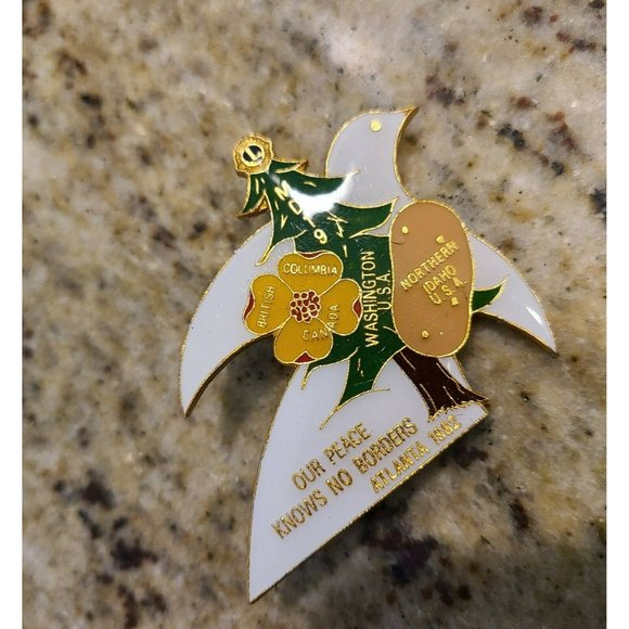 Vintage Lions Club Pin MD19 1981 BC Canada Washington Idaho Atlanta Dove Peace - Picture 4 of 11